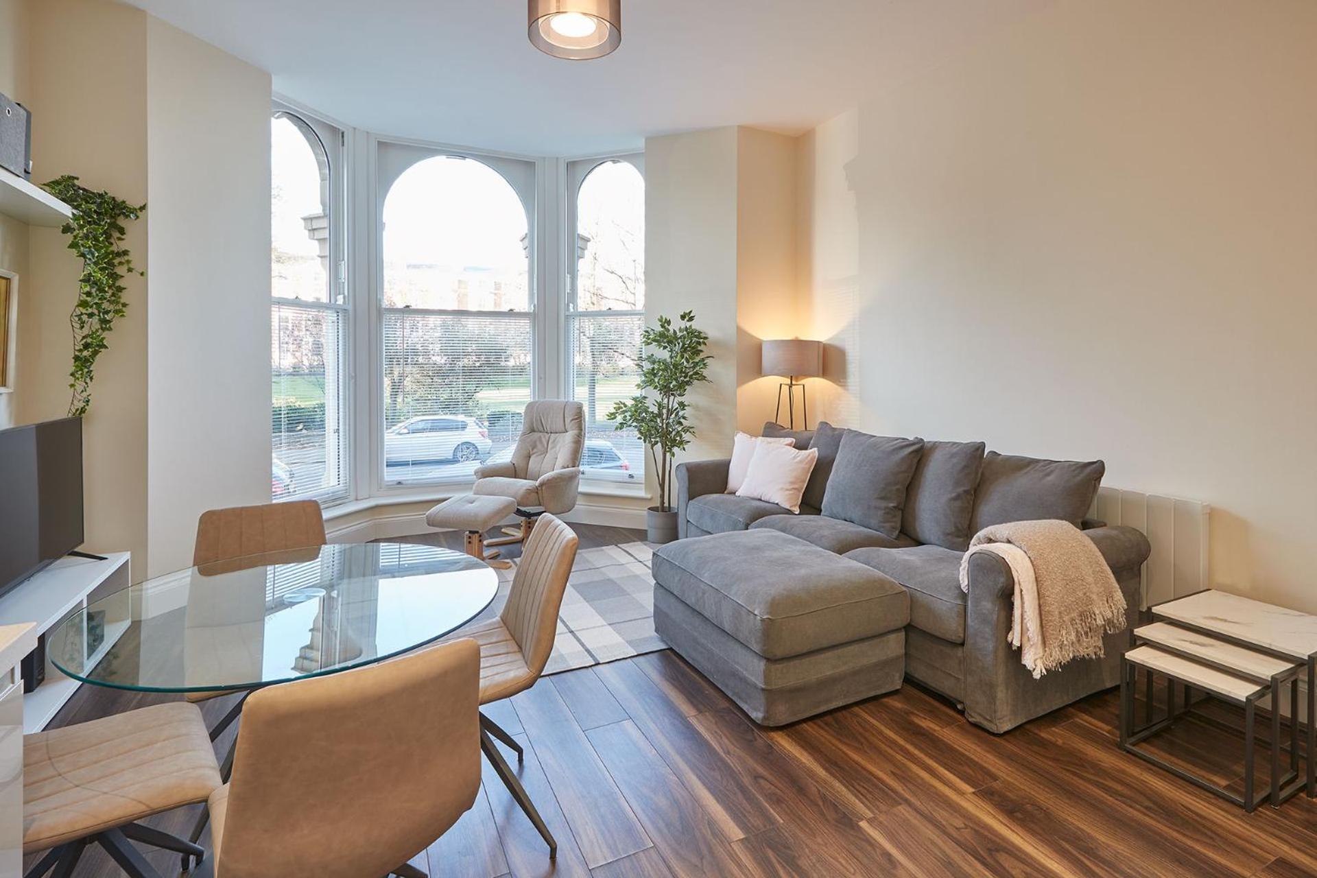 Host & Stay - South Cliff Apartment Scarborough Bagian luar foto